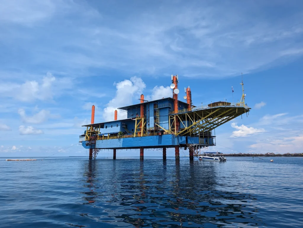 The Seaventures Dive Rig from the boat.